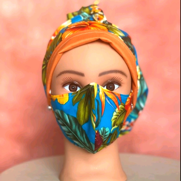 Reversible Scrub Cap and Mask - Picture 1 of 6